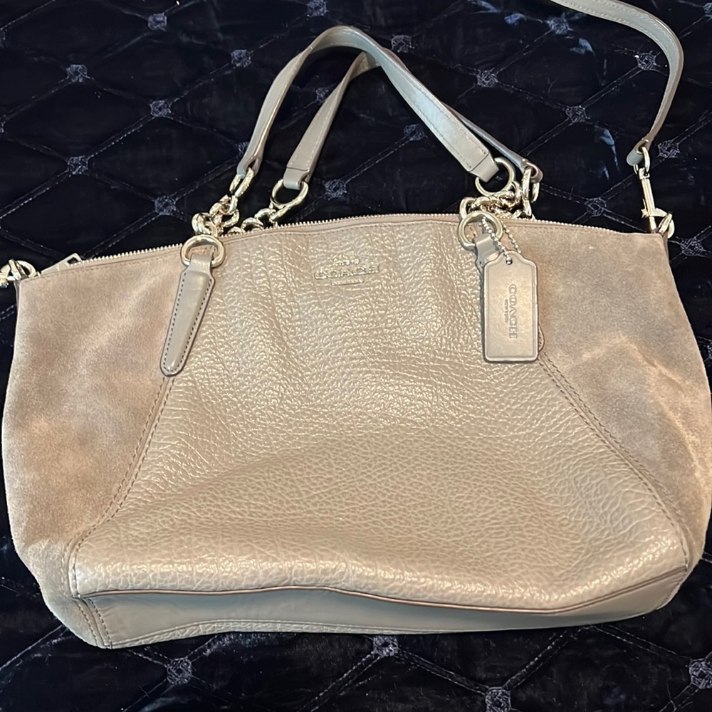 Coach Kelsey Pebble Leather and Suede Crossbody Satchel Bag - BROKEN ZIPPER